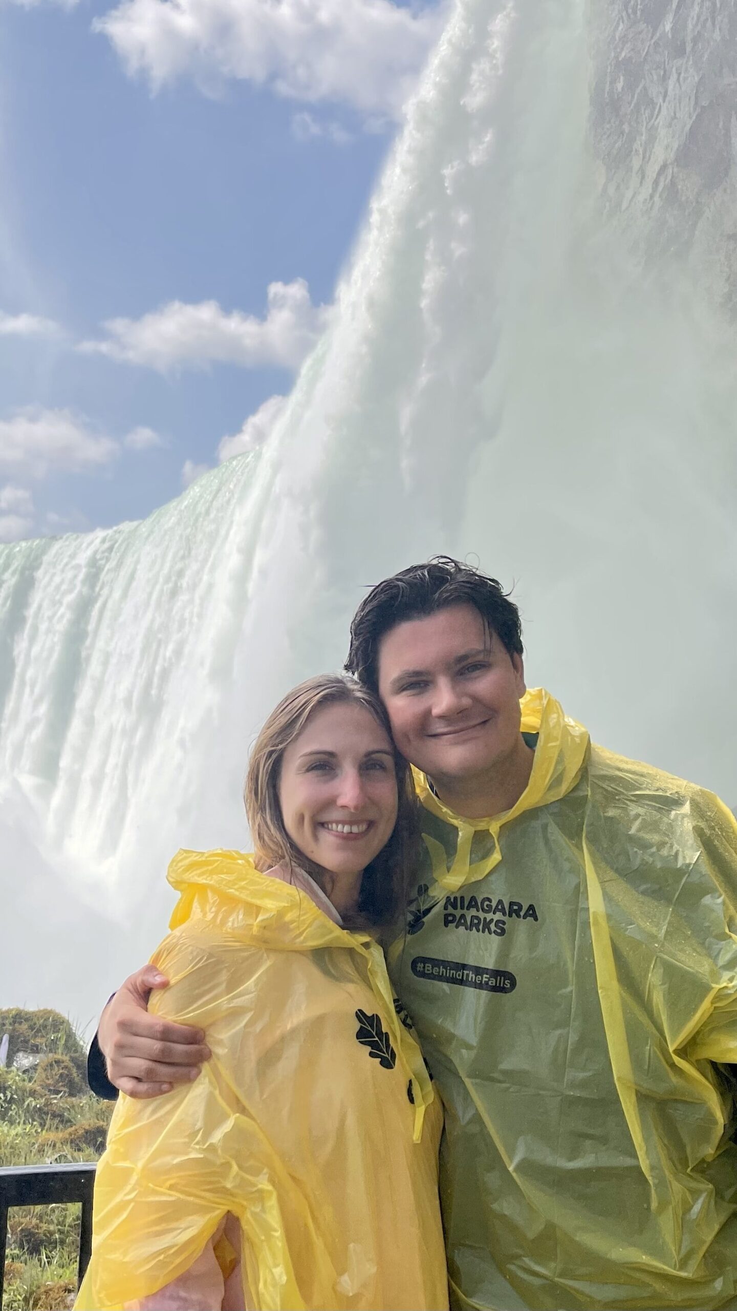 Astrid & Christian at the Niagara Falls, Canada | Ode2style.com