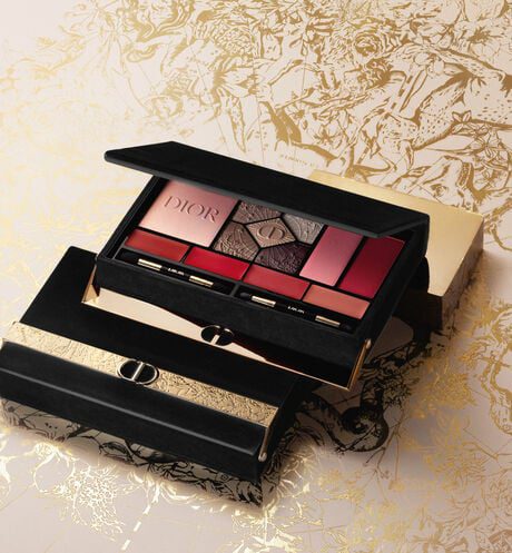 Dior Beauty make-up palette with blushes, lipstick and eye shadows | Ode2style.com