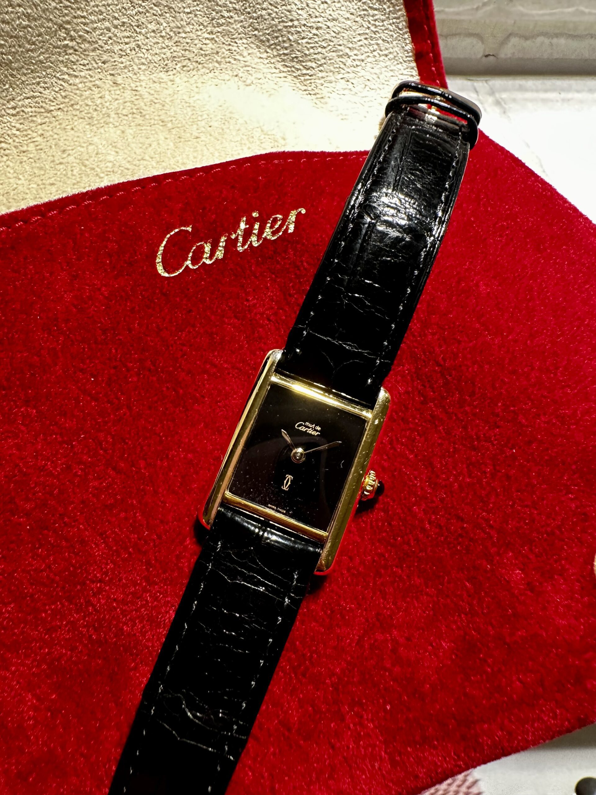 Vintage Cartier Tank Le must watch after restoration | Ode2style.com