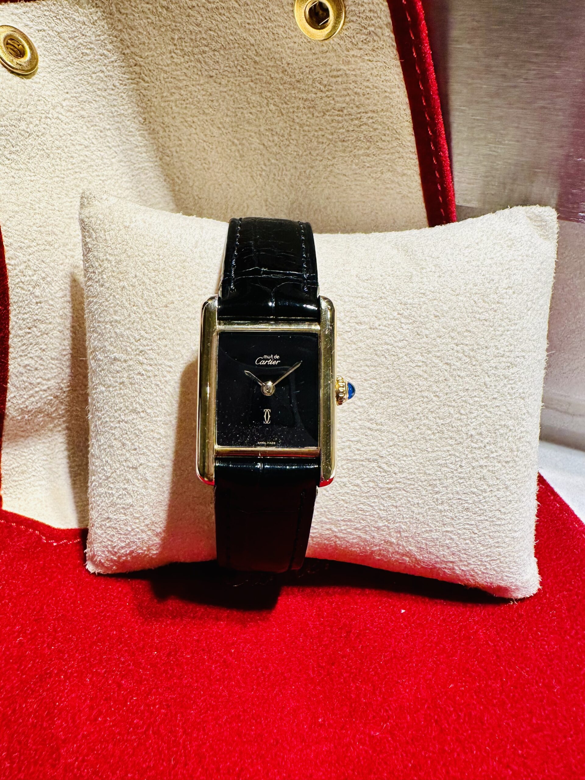 Vintage Cartier Tank Le must watch after restoration | Ode2style.com