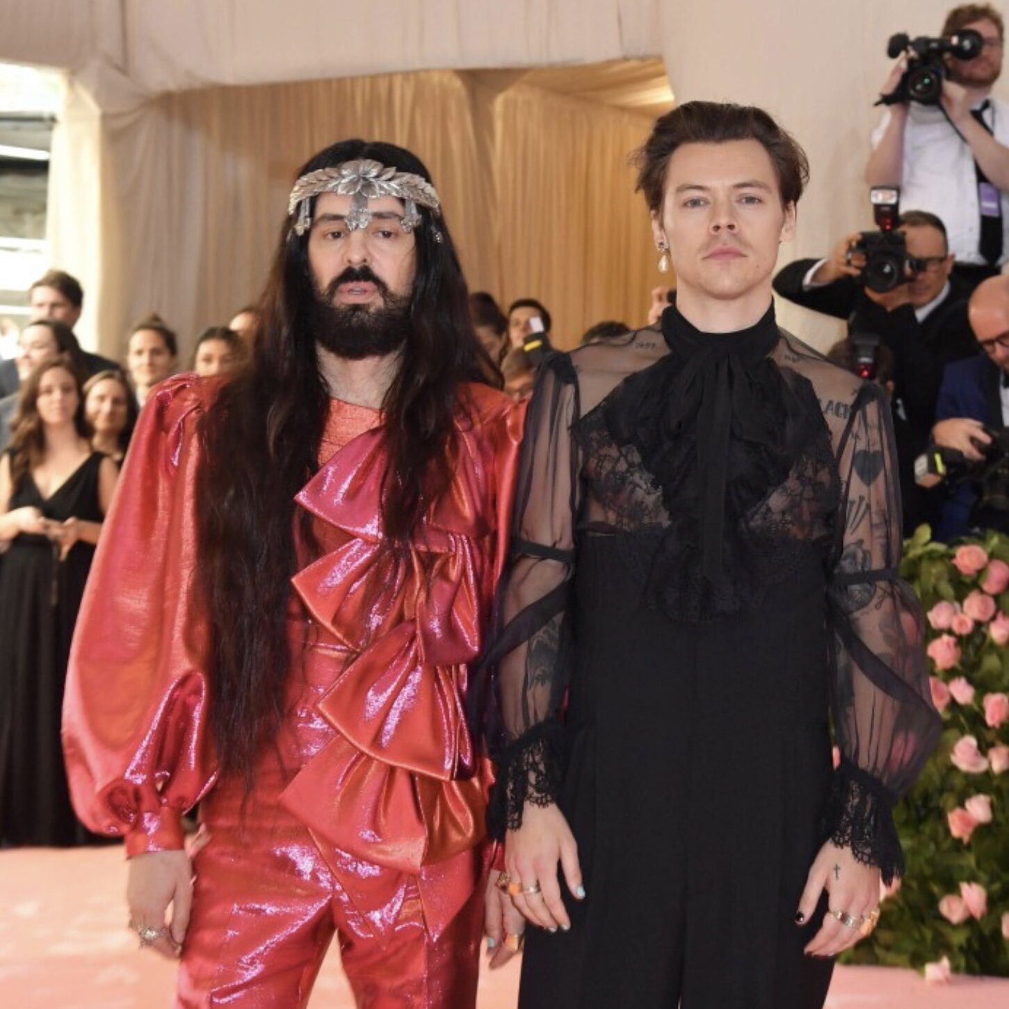 Alessandro Michele and Harry Styles in Gucci at the Metropolitan Fashion Gala | Ode2style.com