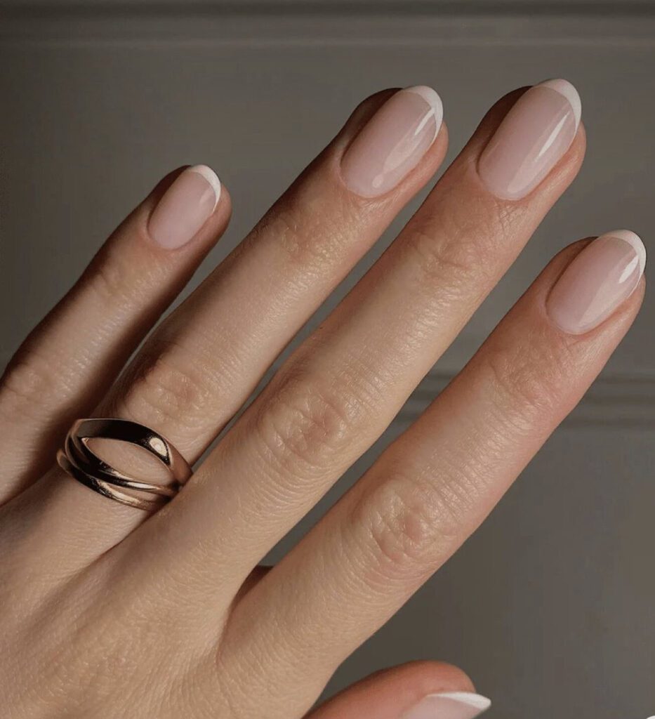 There’s nothing more classy and timeless yet so effortlessly than a french manicure