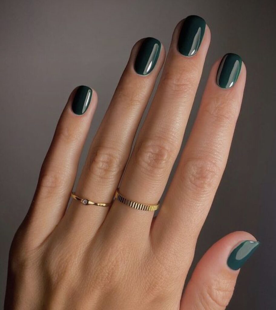 Follow these simple tips and you will always have the perfect set of nails. ​